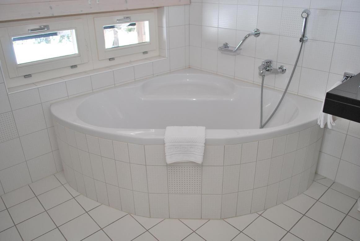 Hotel Rhonequelle Oberwald Buitenkant foto